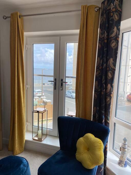 Luxury Modern 1Bed Sea View Apartment Рос-он-Сі Екстер'єр фото
