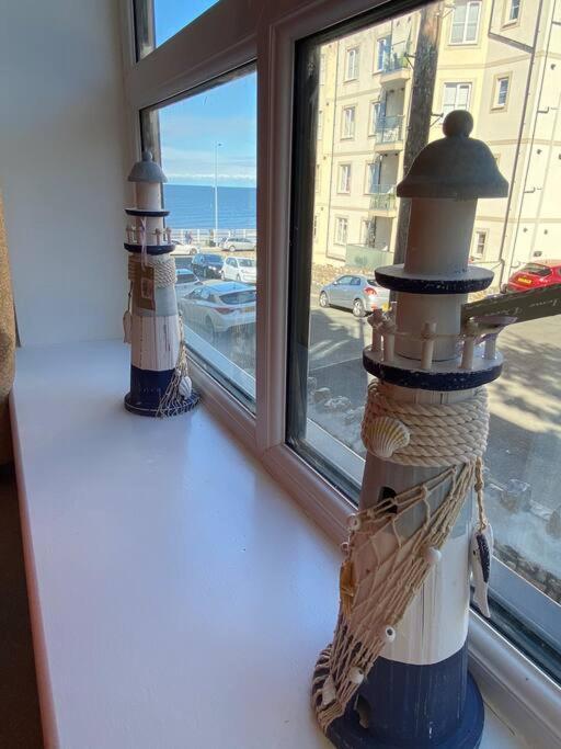 Luxury Modern 1Bed Sea View Apartment Рос-он-Сі Екстер'єр фото