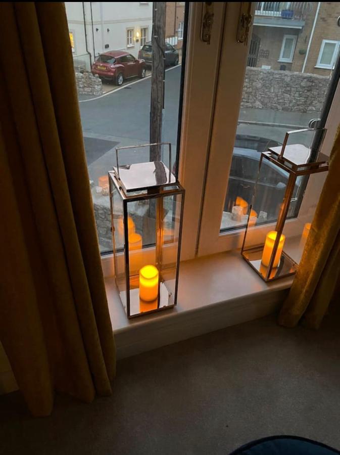 Luxury Modern 1Bed Sea View Apartment Рос-он-Сі Екстер'єр фото