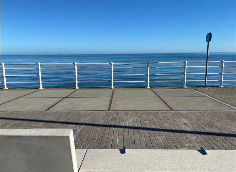 Luxury Modern 1Bed Sea View Apartment Рос-он-Сі Екстер'єр фото